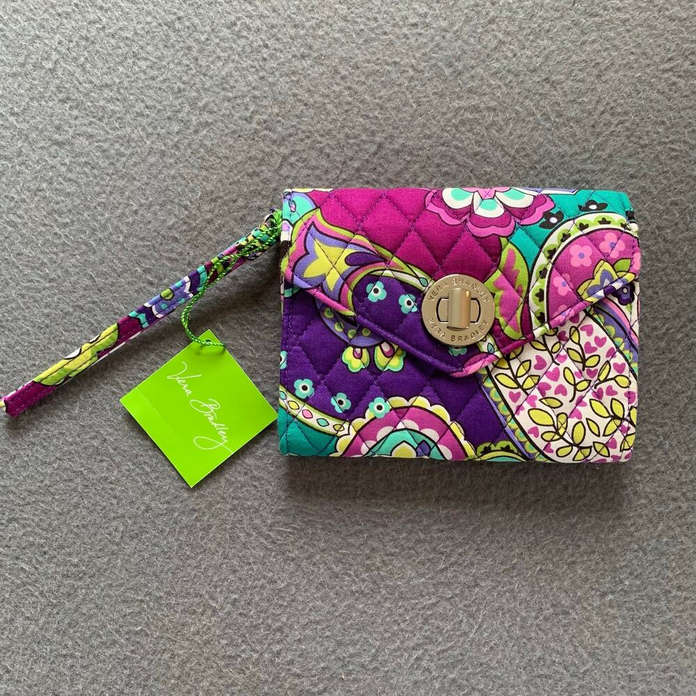 NWT Your Turn Smartphone Wristlet Heather Paisley Vera Bradley Purple
